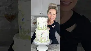 Whimsical Floral Cake Design Made with Hand-Piped Swiss Meringue Buttercream | Cake Decorating Inspo