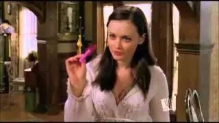 Rory takes some of Michel's post-its