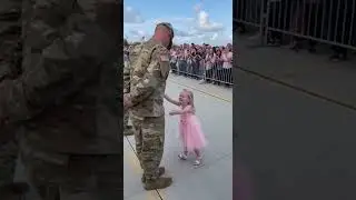 Он нарушил протокол ради своей дочери&hellip; Все сказали: &laquo;Ах, как мило!&raquo; 😭🇺🇸