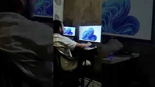 Playing Internet Cafe Simulator 2