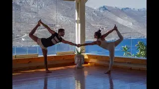 Bilingual Yoga Summer Challenge Day 6 - The Cypriot Yogi