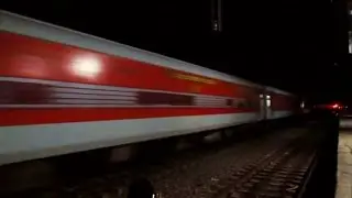 Indore Intercity At 110 Km/hr...!!