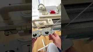 Don&rsquo;t Panic When Your Knitting Machine Gets Stuck!