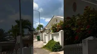 How colorful are Cura&ccedil;ao streets!? #travel #explore #caribbean #streets