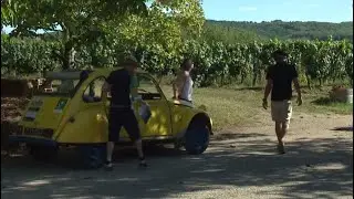 Oenotourisme : à la découverte du vignoble cadurcien à bord d’une Deudeuche