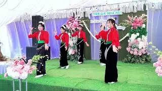 B&Agrave;I M&Uacute;A MAU LẢU BƠ MI  PH&Ugrave; PHƯA II ĐỘI VĂN NGHỆ GIA Đ&Igrave;NH M&Uacute;A MỪNG T&Acirc;N GIA VĂN DI&Ecirc;NG II THỊ DONG II 