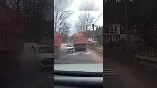 Overtaking Gone Wrong &ndash; Real-Life Truck Sandwich! 😨