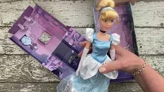 1 Princess, 1 Villian, 2 ILY4EVER Fashion Packs | Dressing the Looks Dolls in Disney