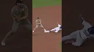 THE PADRES ARE HEADING TO THE #POSTSEASON THANKS TO THIS GAME-ENDING TRIPLE PLAY 🤯 ARE YOU KIDDING?!