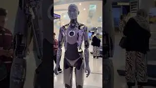 🤖 Future Museum Dubai Robot | Amazing Technology #Shorts #FutureMuseum #Dubai #Robot #DubaiFutureM