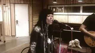 Libi & The Flashback - Politician (Cream Cover)
