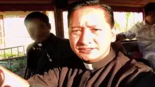 Pinoy priests drive jeepney in LA to promote Fil-Am issues