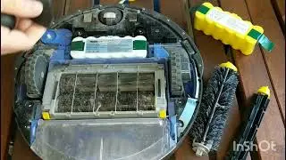 How to replace your Roomba iRobot vacuum's battery & brushes in just one minute! [ANTRobut 4500mAh]