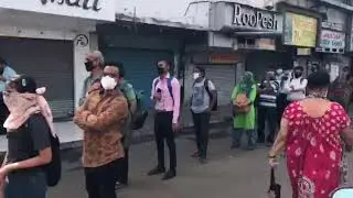 Bus line in Mumbai | Lockdown