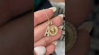 Gold lion pendant necklace