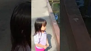 Keseruan Cika main ikan mas #pengikut #lucu #sorotan #semuaorang