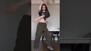 Hot Girl Alien Dance!~