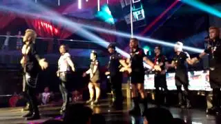 Boshe Bali staff dance