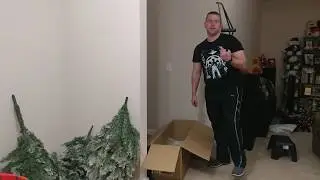 Tutorial - how to pack up a fake tree