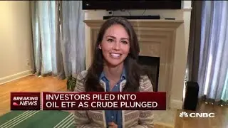 Investors pile into struggling oil ETF