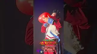 Henry the Clown shows us some Balloon 🎈Magic at Circus Extreme #shorts