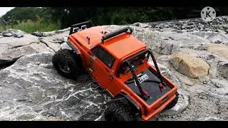 Traxxas TRX4 testing ProLine BFgoodrich KM3 tire play rock #traxxas #trx4 #bfgoodrich