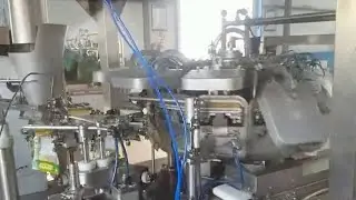 Multi heads weighing bagging granules machine with vacuum packaging system automatic vacuum pack