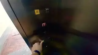 [Nudge mode] Fujitec Elevator at Johor Premium Outlets (PL2).