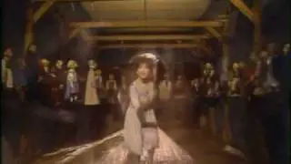 Kate Bush - Suspended in Gaffa - Bananas