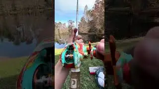 How to spool a bait caster!#fish#fishing #music #fish #sittingonthedockofthebay #sportfishing #fish