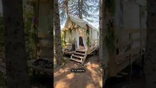 Where I live when I&rsquo;m LARPing at Bicolline!