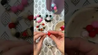Как сделать подвеску в виде чашки из бисера, используя силиконовые бусины!