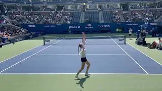 リバキナのスピンサーブ（スロー）/ Elena Rybakina Spin Serve Slow Motion