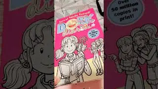 Let's pack my backpack few things only✨🎀🌸🦢 #backpack #packing #notebook