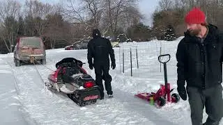 Formula Z Skidoo Snowmobile warming up
