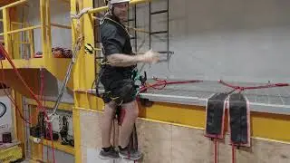 How to Navigate Edge Obstructions: IRATA Level 1 Rope Access Guide