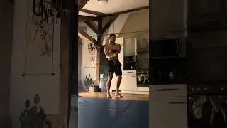 The infinite catch #ropeflow #martialarts #movementactivities #movement #flow #movingmeditation