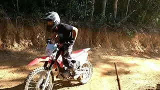 Chama no grau de crf 230 estilo * enduro