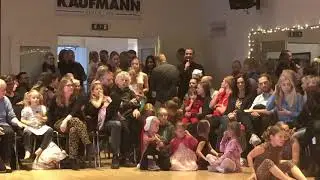 Mig og mit dansehold💙