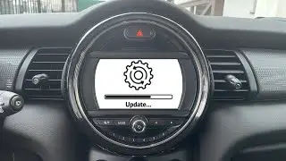 MINI COOPER F56🔥 Обновление прошивки на мультимедиа [ENG SUB]