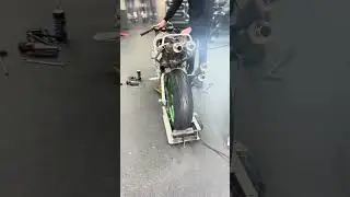 First start in 6 years ! Yamaha RD500 YZR 500 project