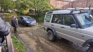 towing mishap at Rufford ford. 23rd October 2022 Crash! Whoops