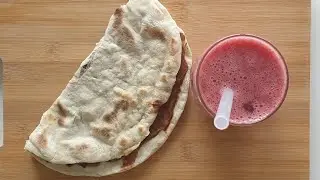 Simple Snack at home : Indian Naan nutella + Smoothie..
