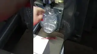 SEMI AUTOMATIC PET BOTTLE BLOWING MACHINE,2.5L OIL BOTTLEWITH HANDLE.CONTACT WHATSAPP:+8613606829393