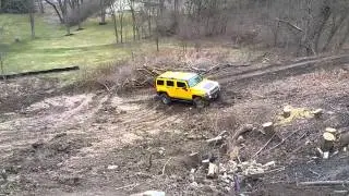 1st test of the 2007 Hummer H3 Adventure in mud.
