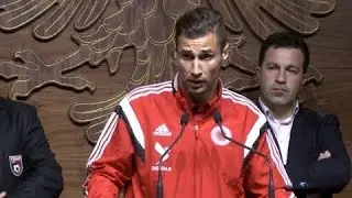 Lorik Cana rr&euml;fehet p&euml;r dhun&euml;n n&euml; Beograd
