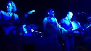 Lenna and the Snakemen : Back & Blue
