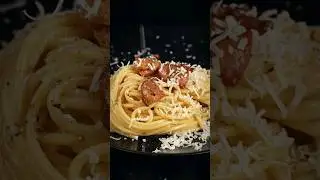 Spaghetti Carbonara Przepis w 10 Minut - Jak Zrobić Kremowy Makaron