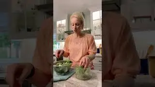 Broccoli vs. the Manual Food Processor