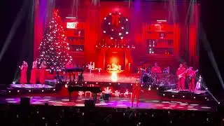 What Christmas 🎄Means to Me (Stevie Wonder) - John Legend Live at Climate Pledge Arena 12/8/2024